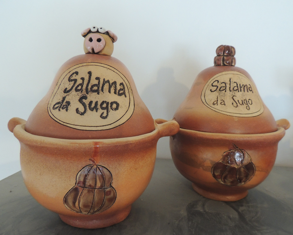 greta filippini oca ceramica artistica ferrara porta salama da sugo